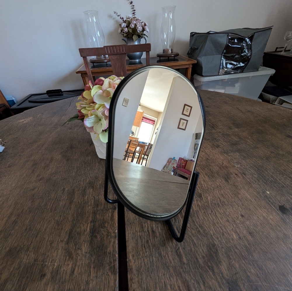Black Desktop Mirror